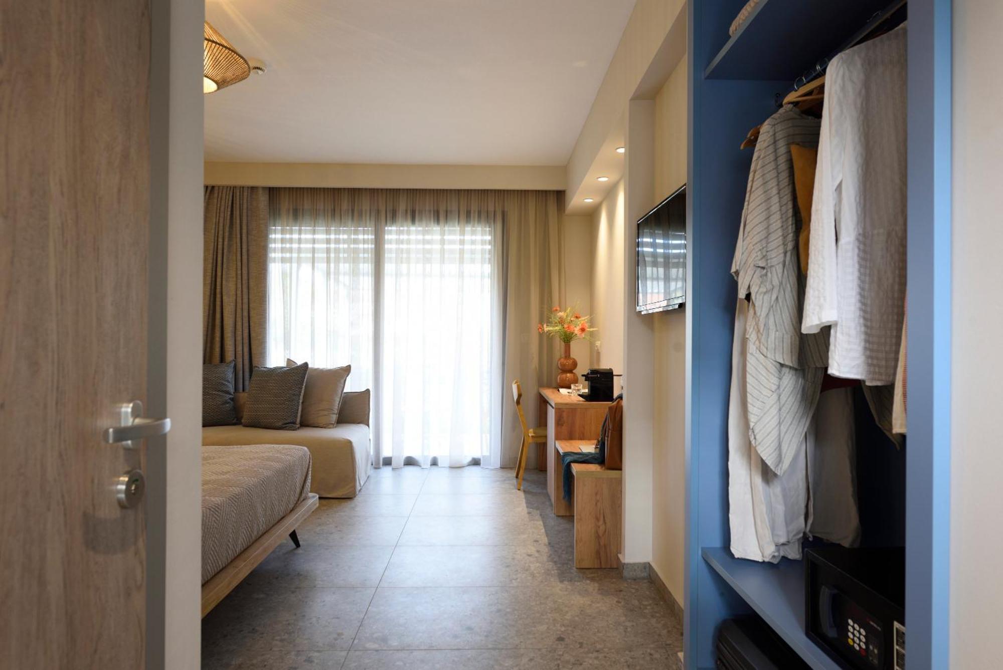 Falena Luxury Rooms Kalyves Polygyrou 외부 사진